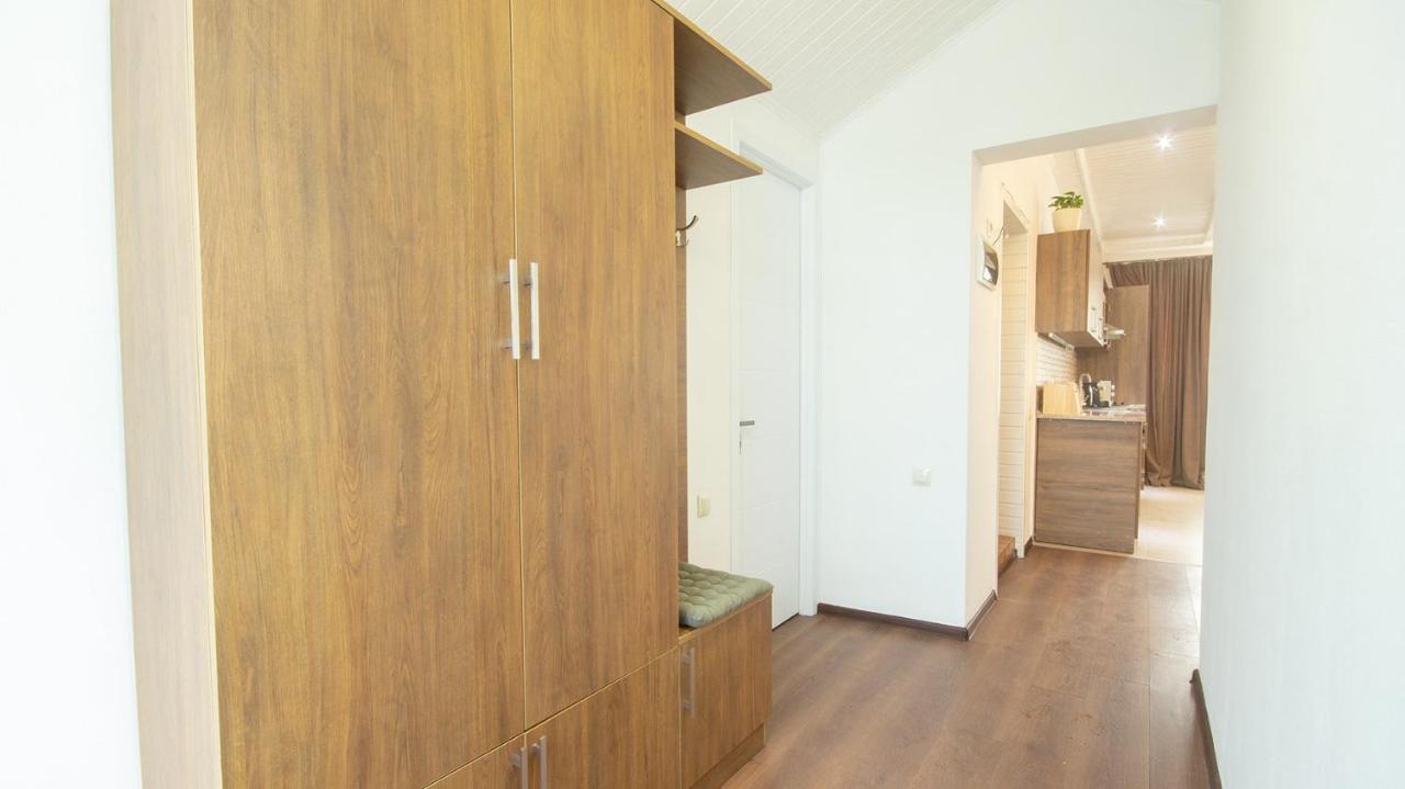 Big Terrace Apartment On Liberty Square Tbilissi Extérieur photo
